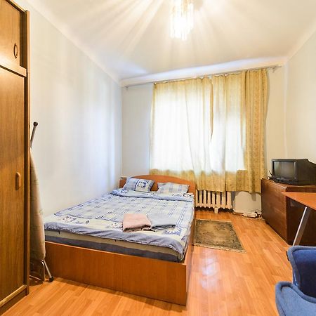 Квартира По Адресу Ул. Черняховского 12 Kiev Ngoại thất bức ảnh